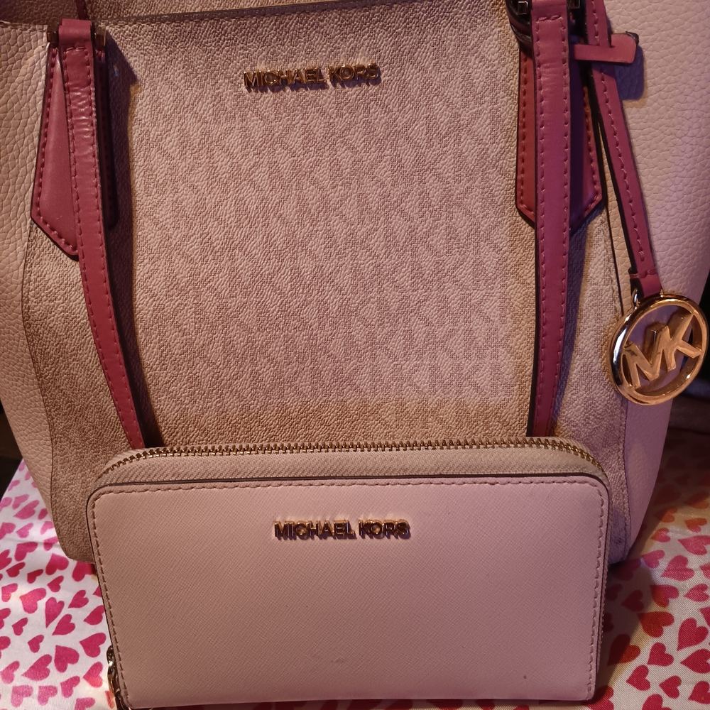Michael Kors Tan and Pink Shoulder Bag Set